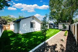 MTR Lorinda - #9025 - Lorinda's North by Northwest