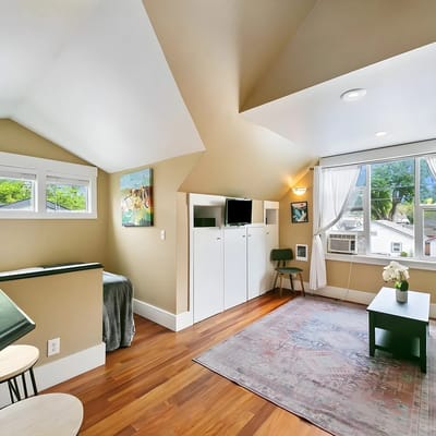 MTR Hazel - #2661 - Lowell Studio