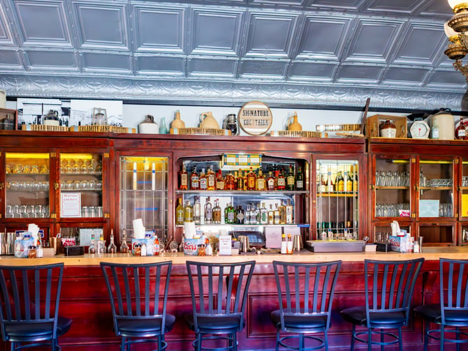 Lardos Grill and Saloon